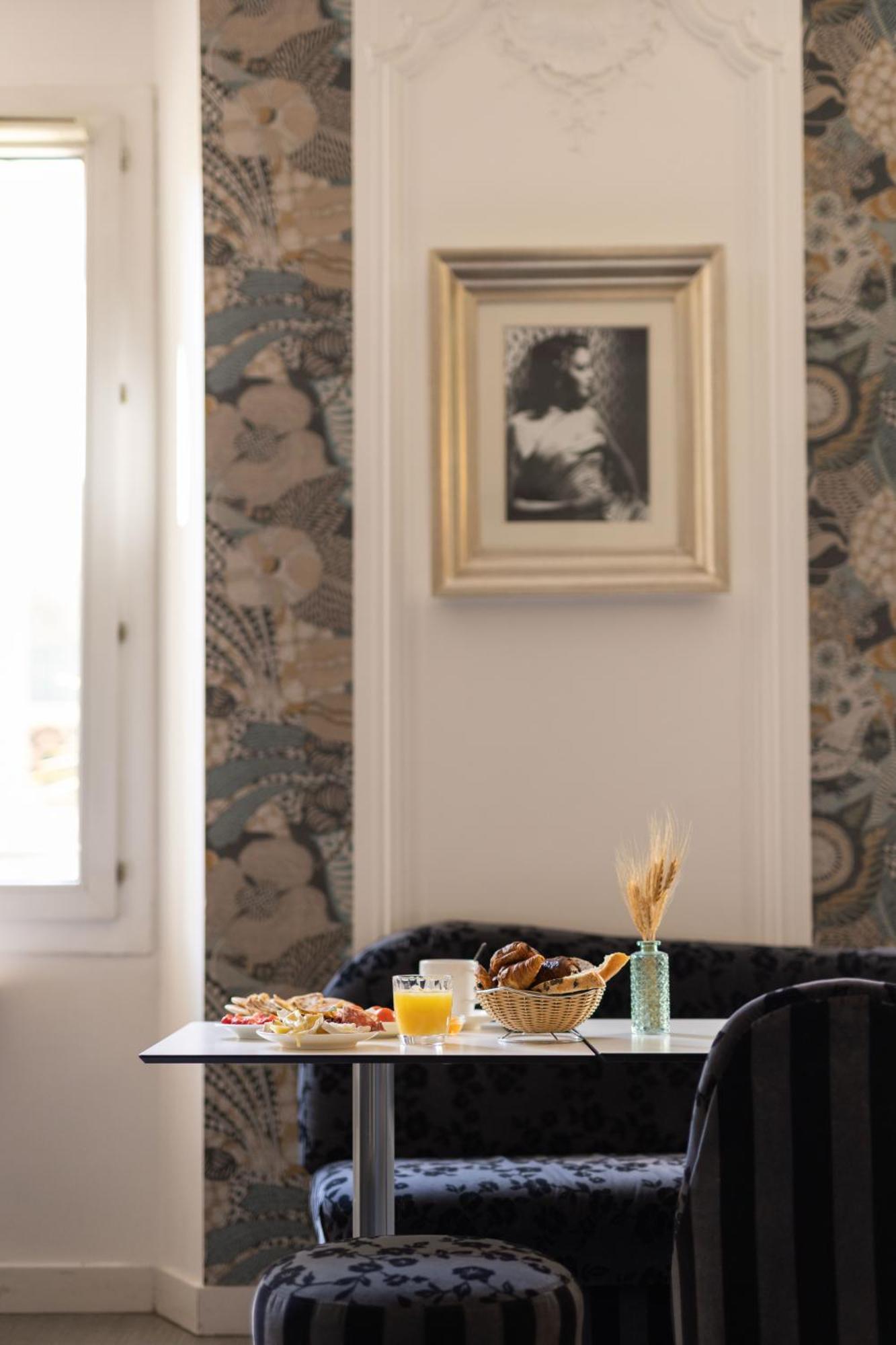 Hotel Renoir Cannes Buitenkant foto